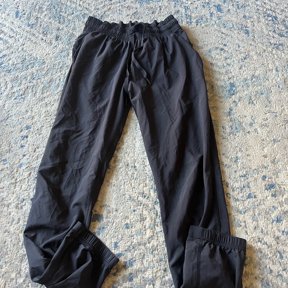 Lululemon Black Athletic Drawstring Pants Women's Size: 4